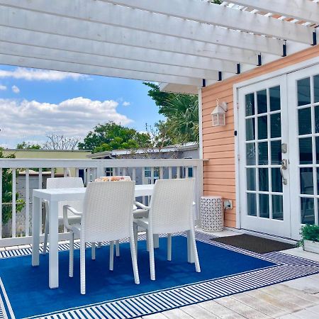 Coral Cottage Retreat Нейплс Экстерьер фото